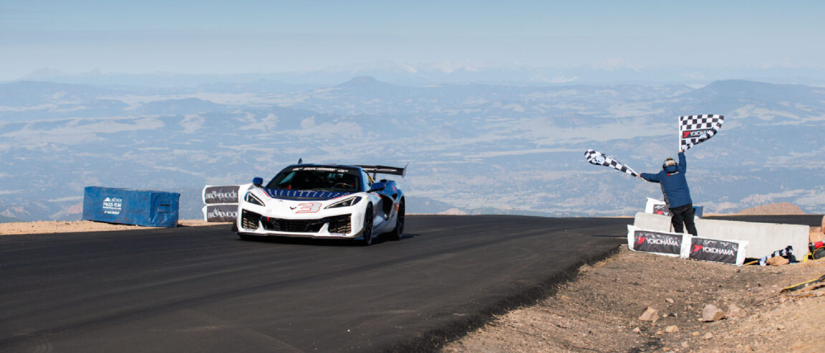 Corvette ZR1X Shatters Pikes Peak