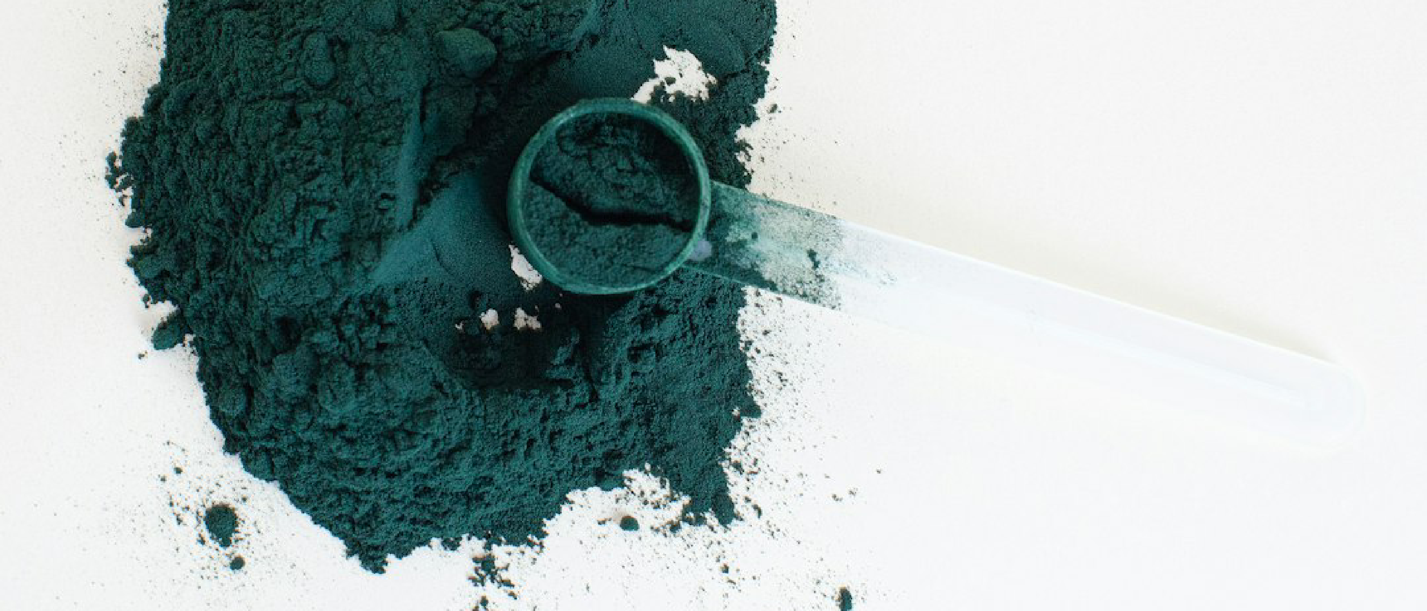 The Ultimate 2026 Green Powder Showdown: Taste, Science & Trust