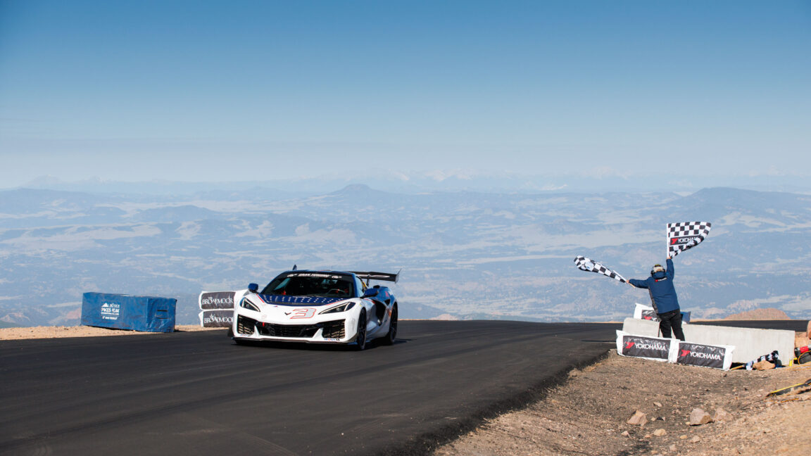 Corvette ZR1X Shatters Pikes Peak
