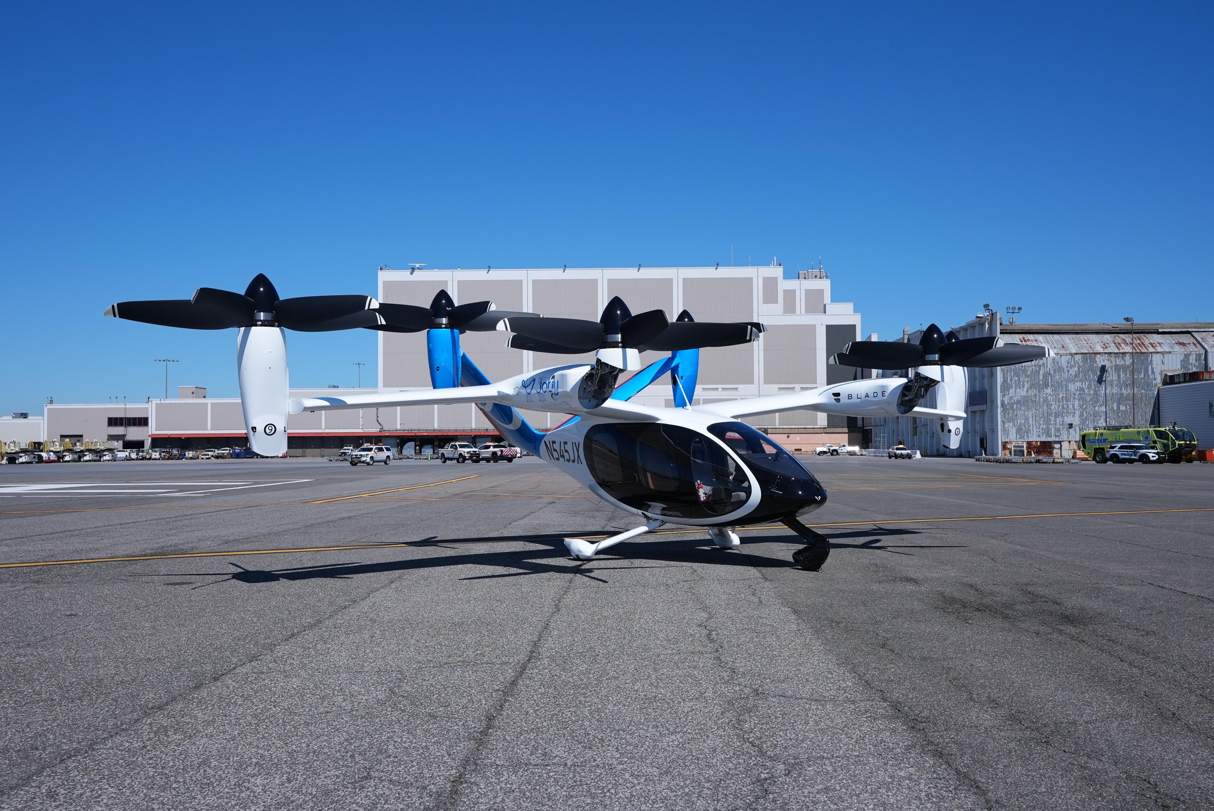 Air Taxis Stuck